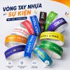 in vòng tay nhựa sự kiện giá rẻ
